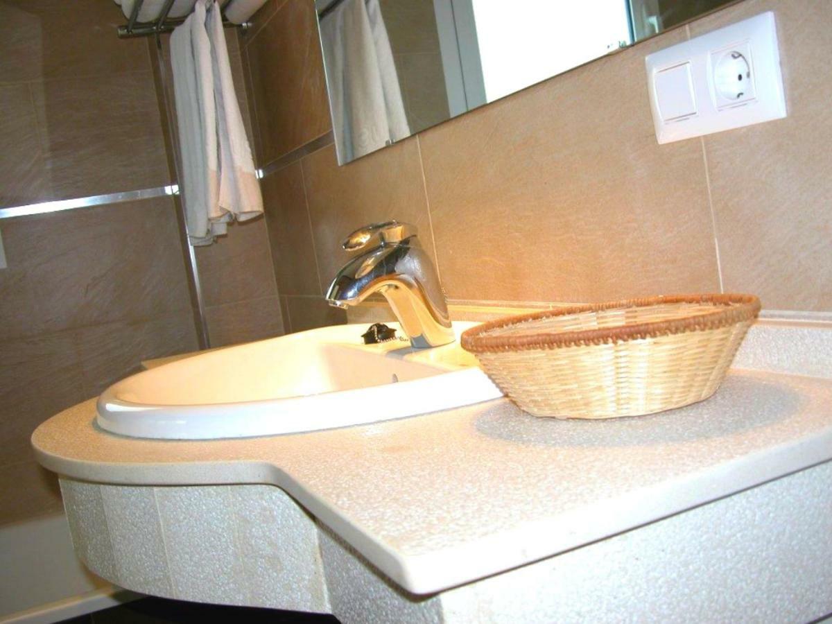 Apartamentos Guga Rta A Ca 00267 At Edif Complejo 2 Llaves Playa Conil De La Frontera Eksteriør bilde